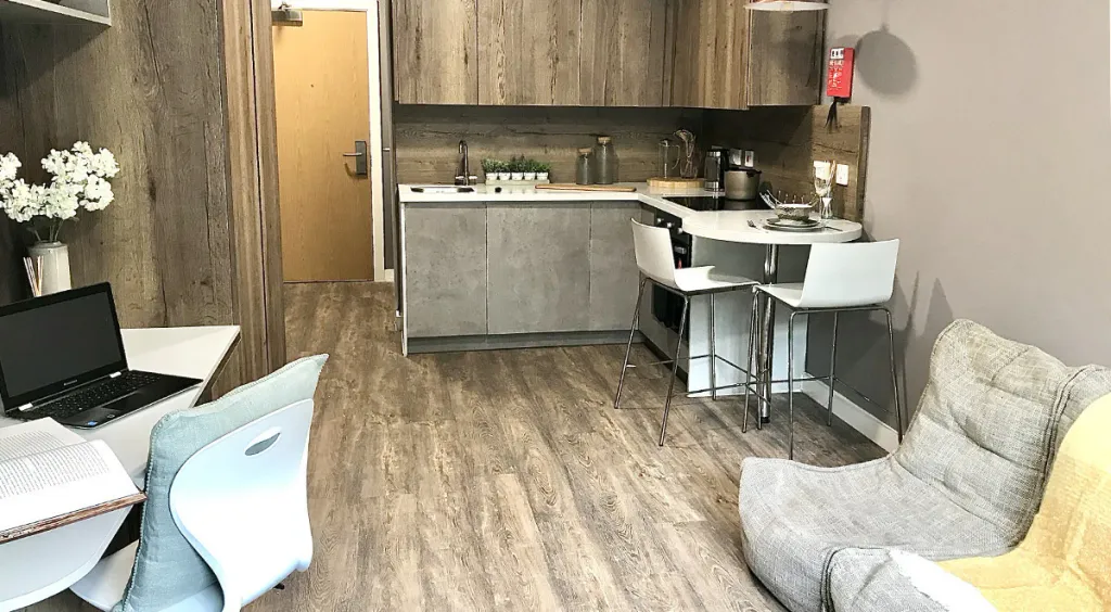 Property photo 1 of 4