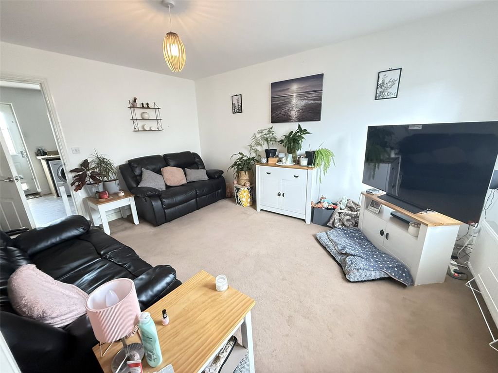 Property photo 3 of 22 Picture No. 06