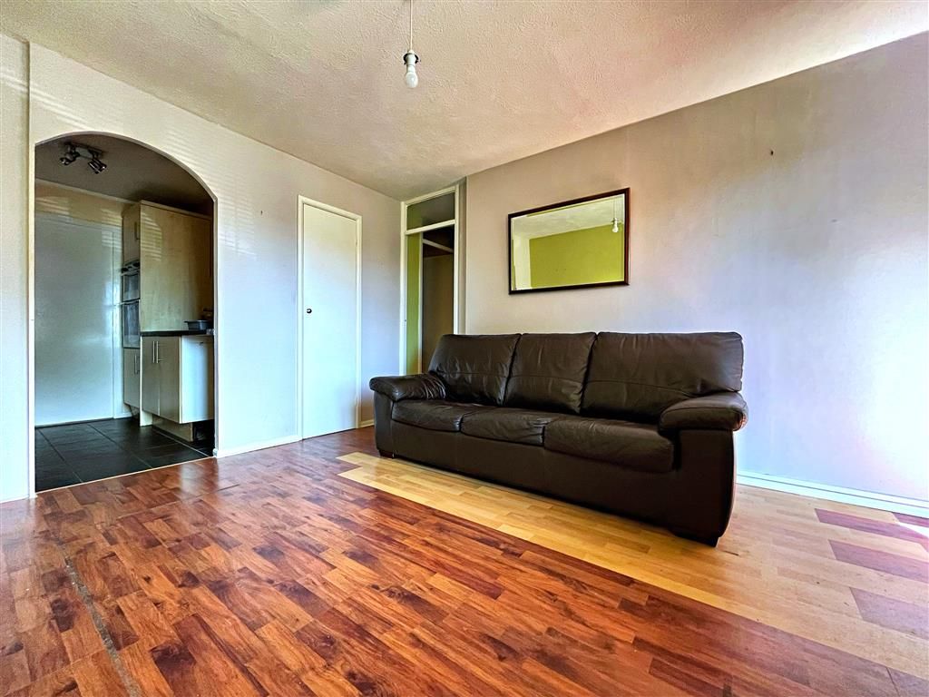 Property photo 2 of 12 Living Room