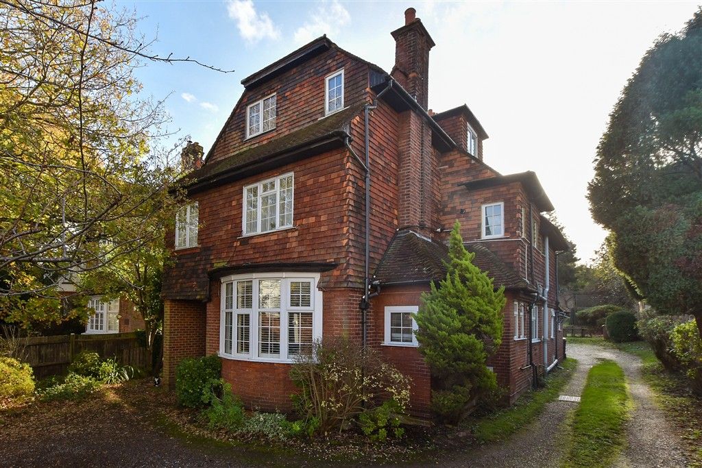 Property photo 1 of 11 External (Web)