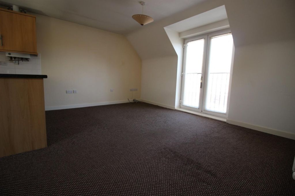 Property photo 3 of 9