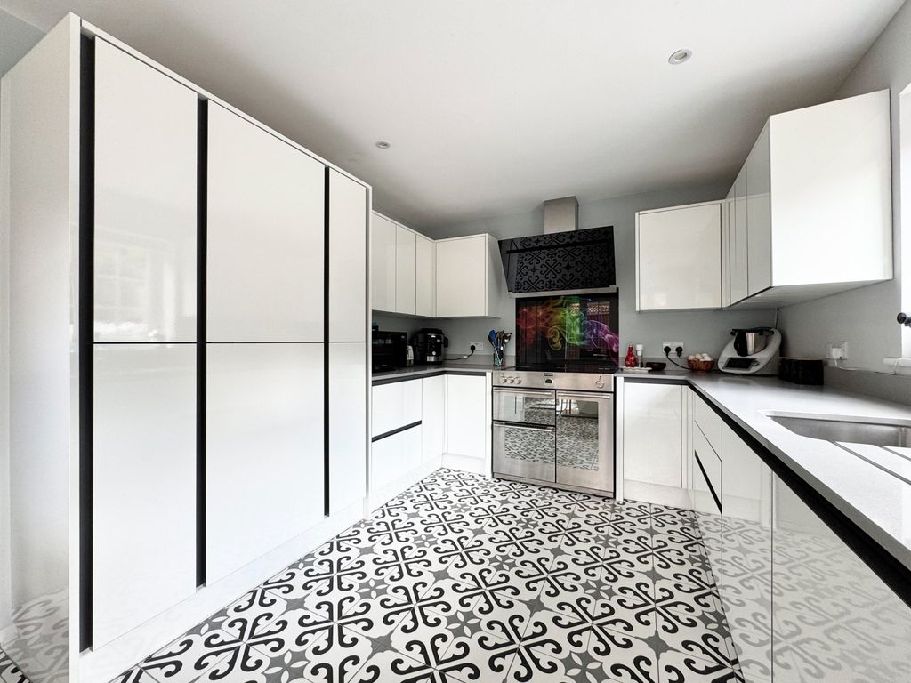 Property photo 3 of 30 Akeman Residential