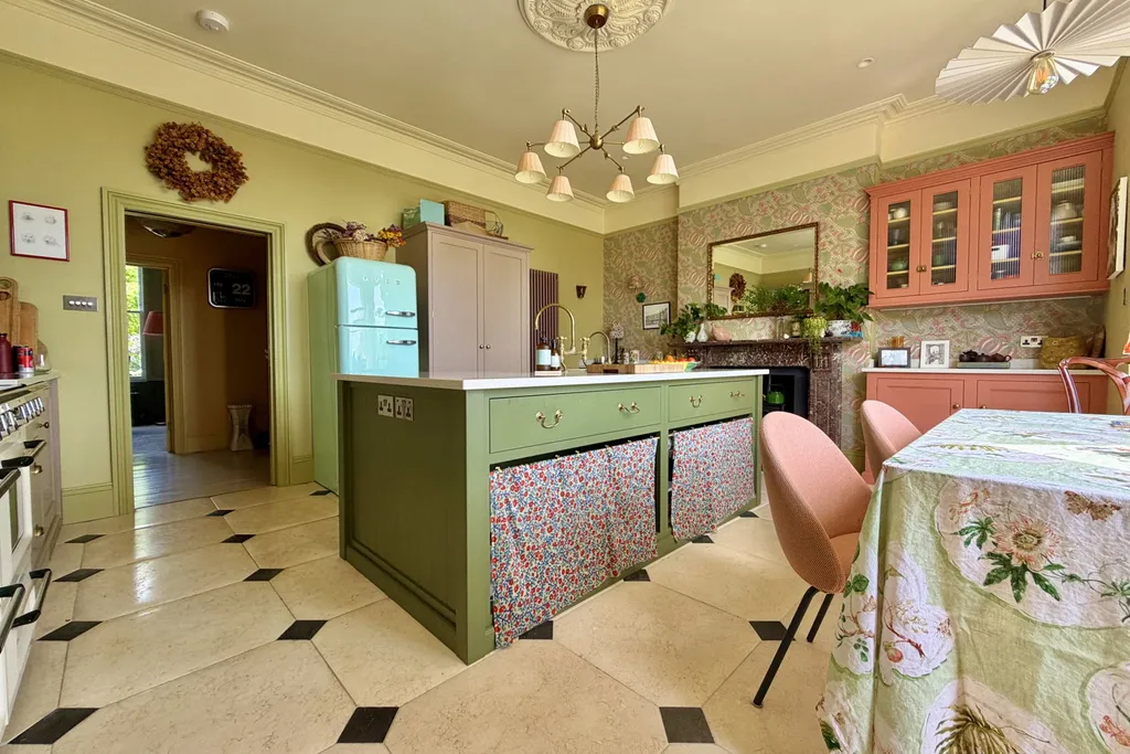 House in Bath - More