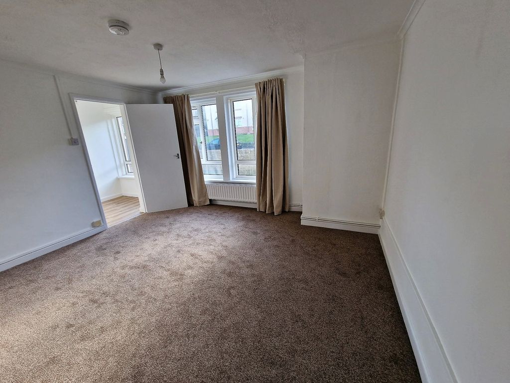 Property photo 3 of 14 Photo 3