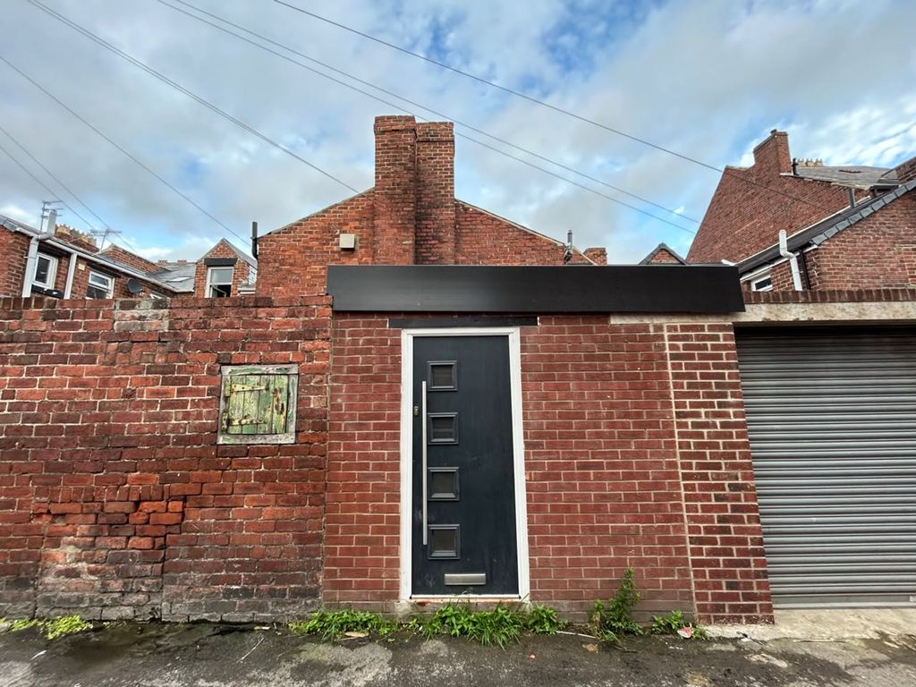 Property photo 1 of 4