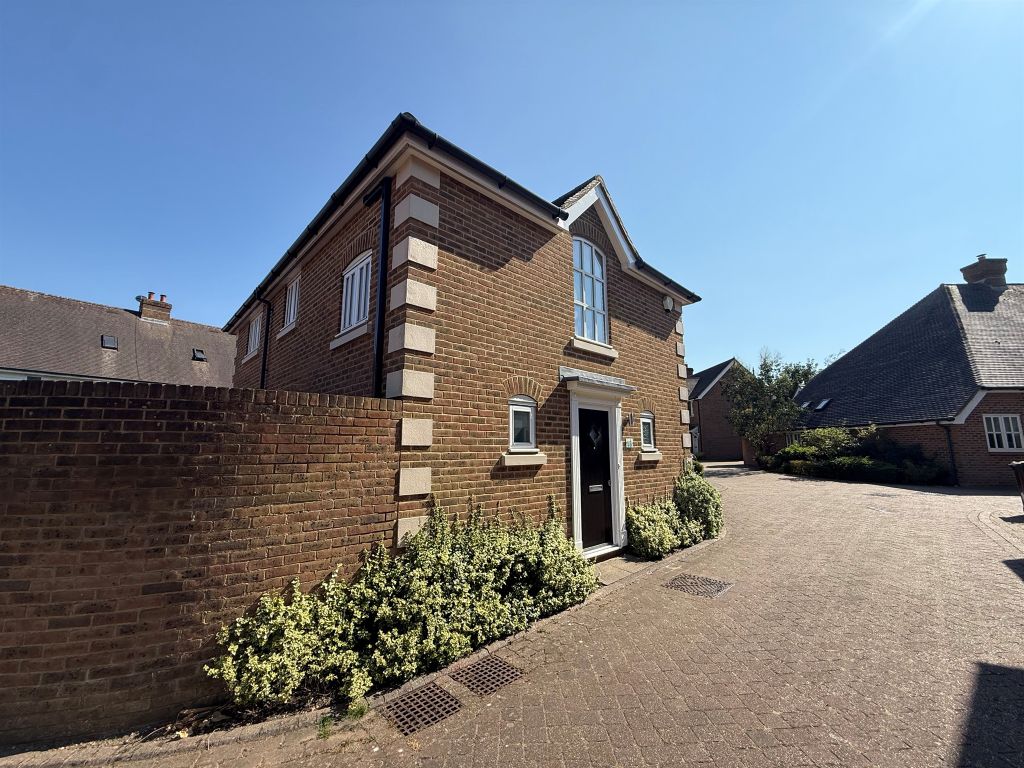 Property photo 1 of 3