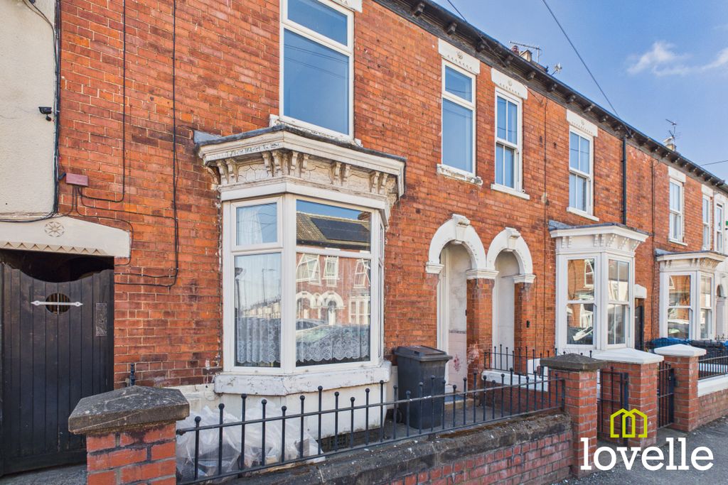 Property photo 1 of 14