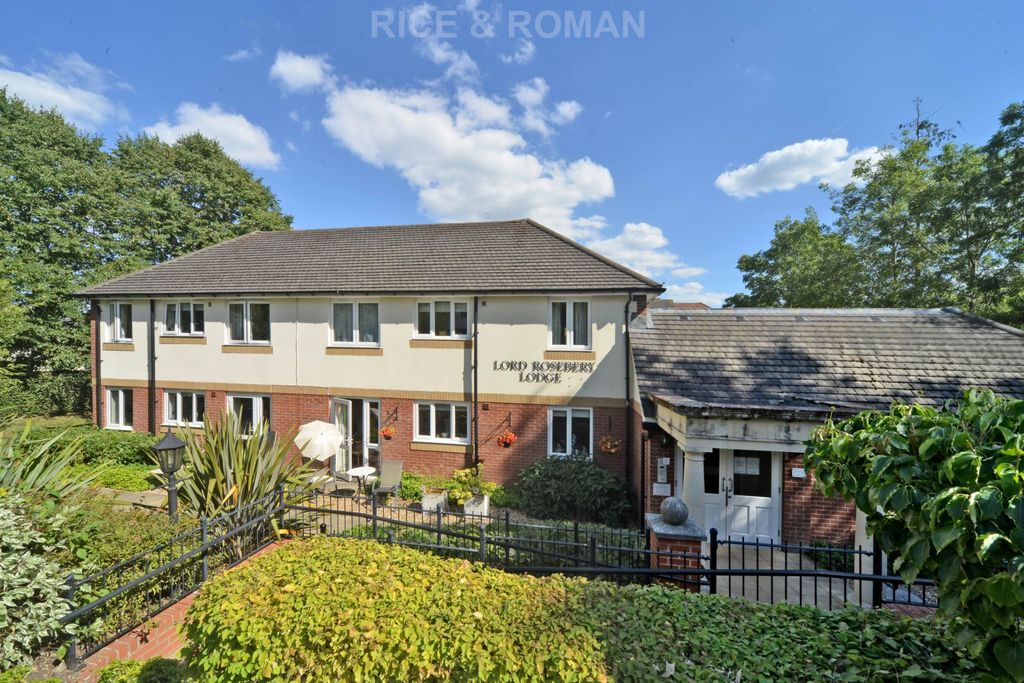 Property photo 1 of 3