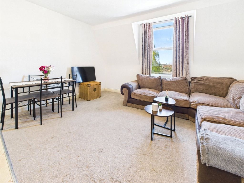 Property photo 1 of 5 Picture No. 05