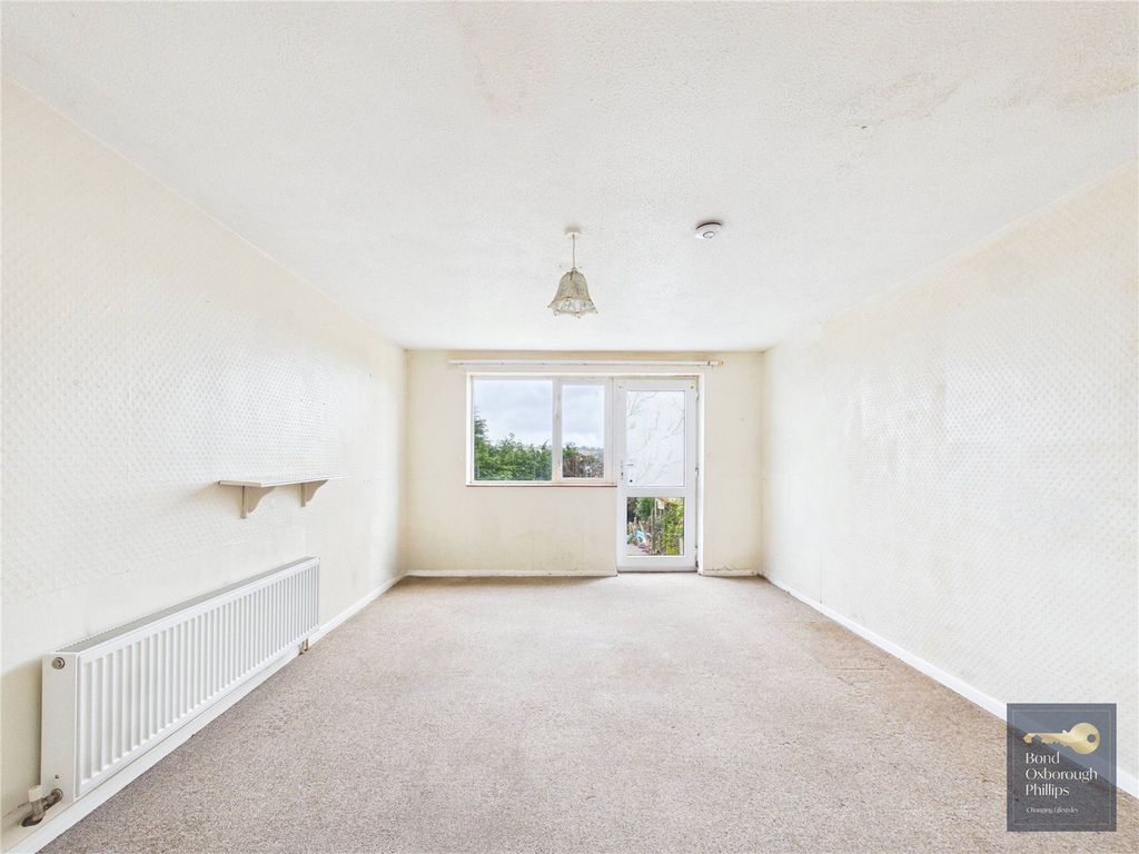 Property photo 3 of 14 Picture No. 02