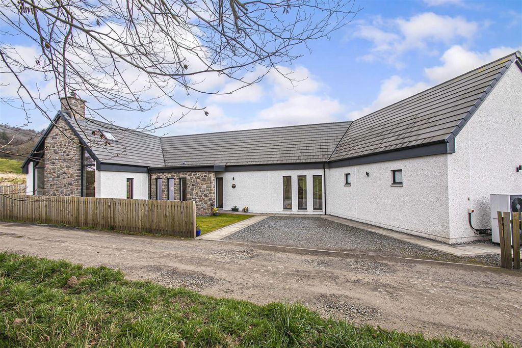 Property photo 1 of 43 7M3A9927.Jpg