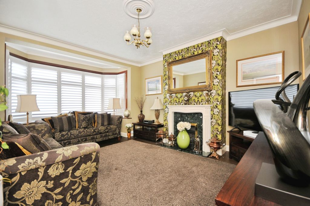Property photo 3 of 15 Reception Room