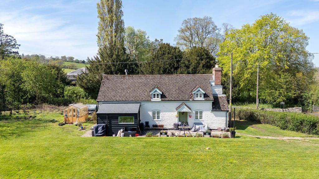 Property photo 3 of 19 Image