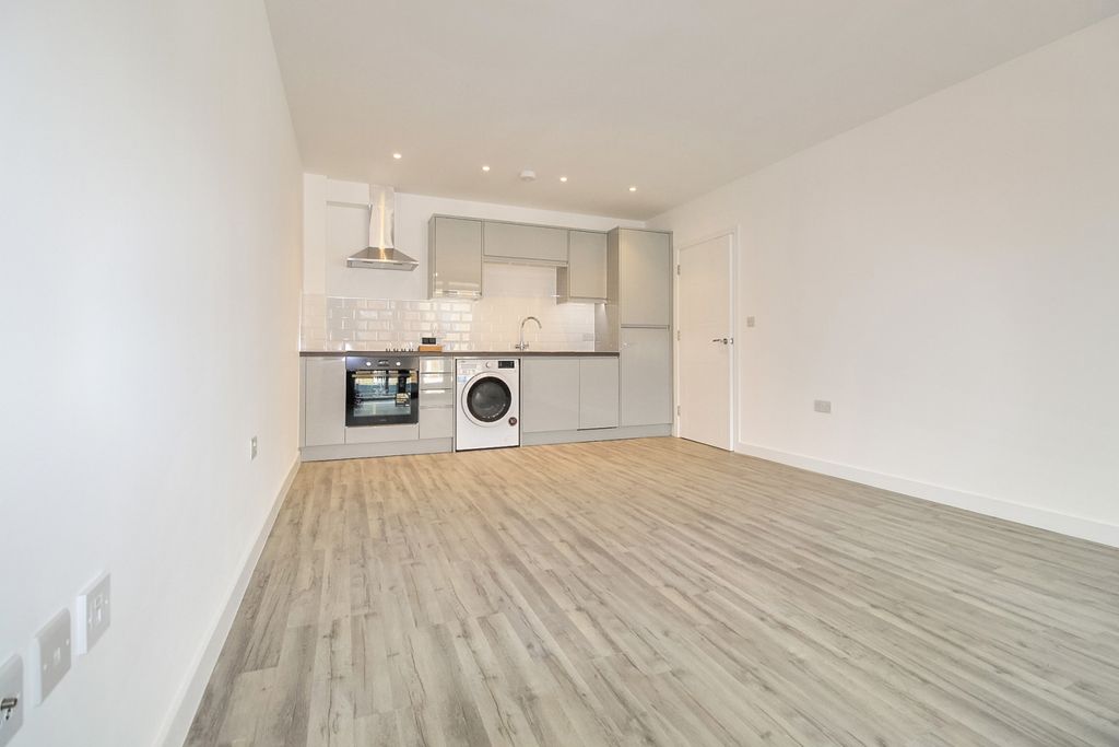 Property photo 2 of 15 Gallery