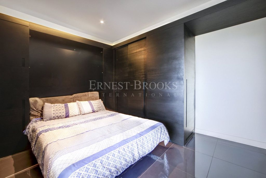 Property photo 3 of 7 Picture No. 04
