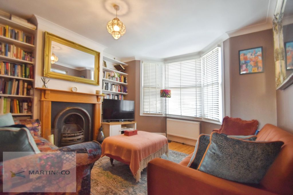 Property photo 2 of 18 242A77Ac-Dsc_0085