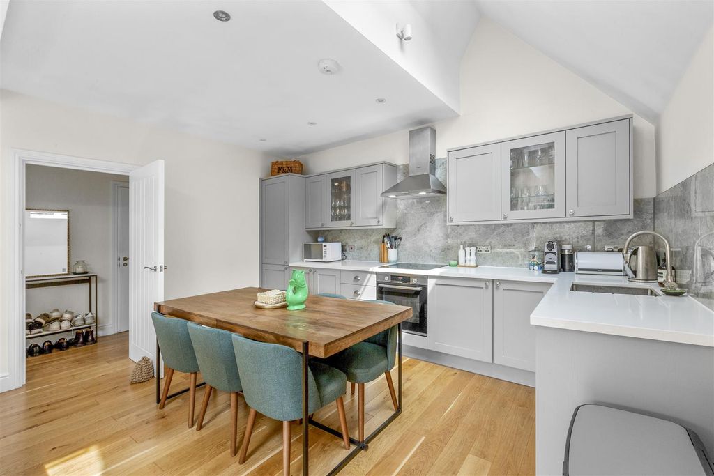 Property photo 3 of 20 Kitchen/Diner