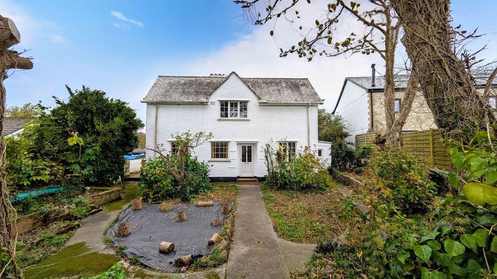 Property photo 2 of 14