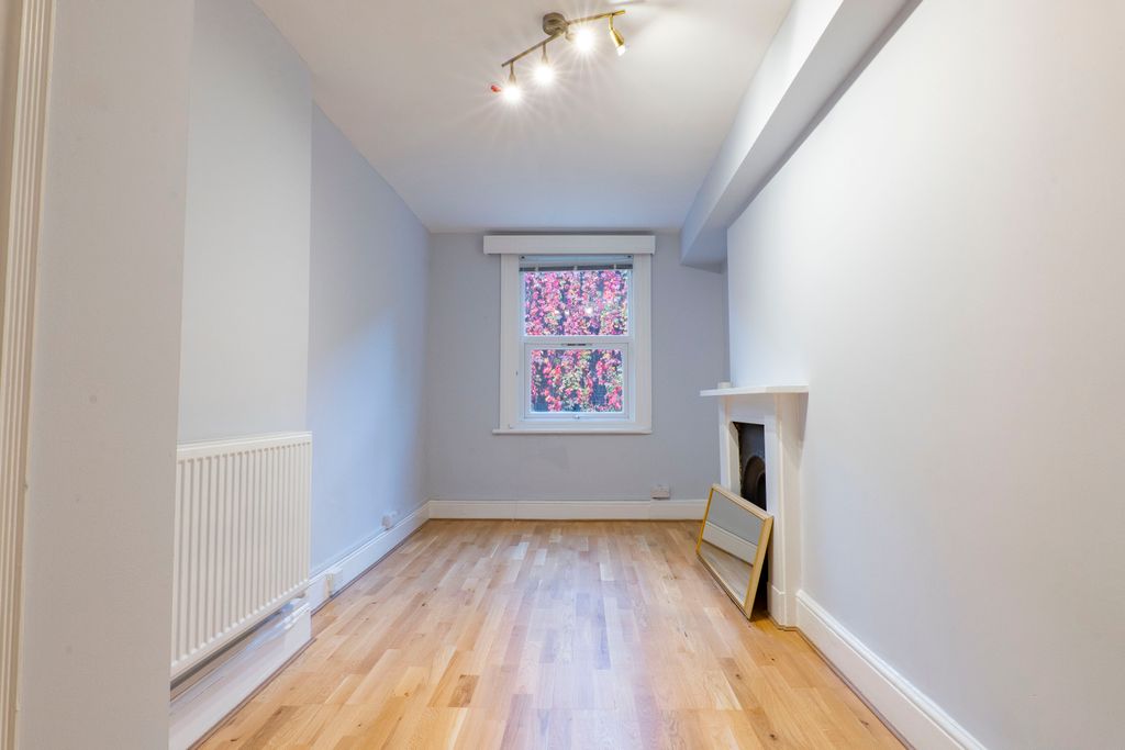 Property photo 2 of 6 Gallery