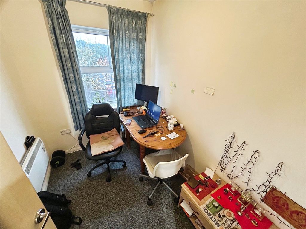 Property photo 3 of 7 Picture No. 19