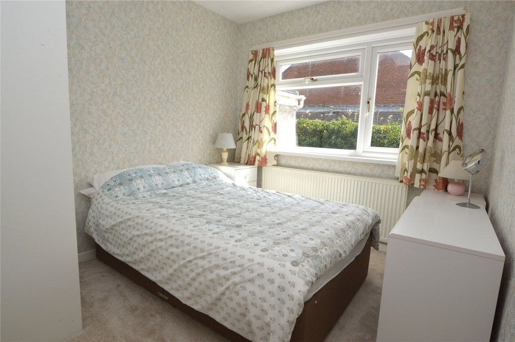 Property photo 3 of 12 3 - Picture No. 14
