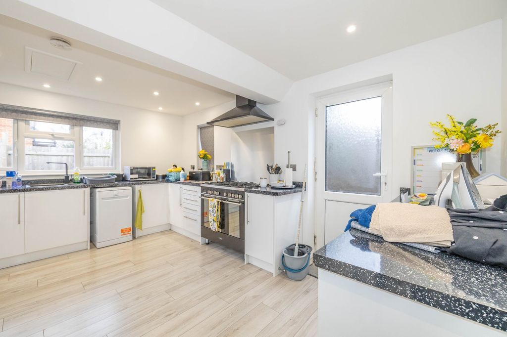 Property photo 2 of 15 Picture 2