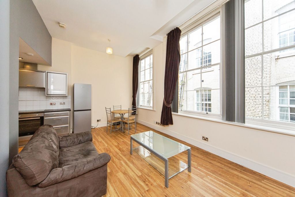 Property photo 2 of 17 Pbox-Img.Jpg
