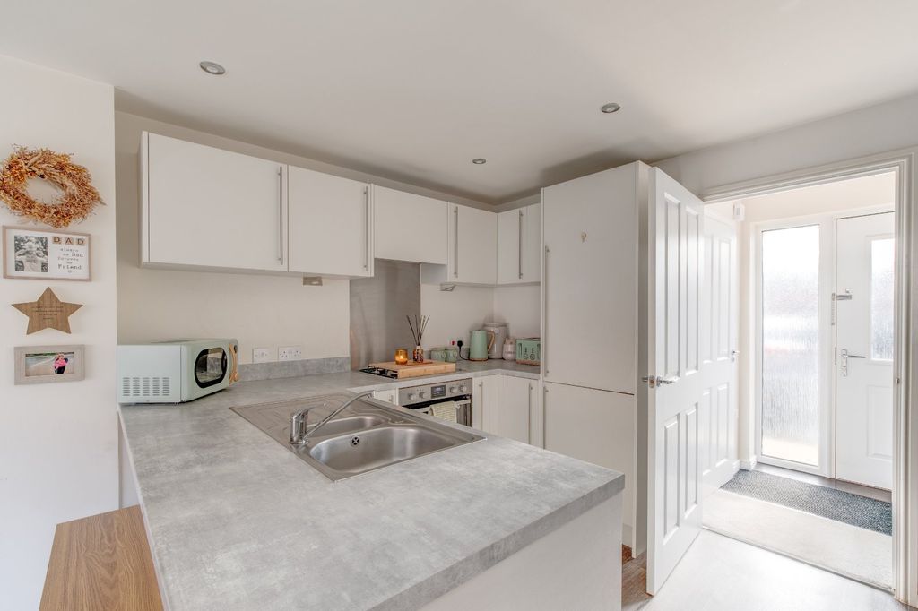 Property photo 3 of 13 Picture No. 10