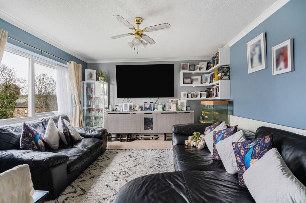 Property photo 2 of 20 Reception Room