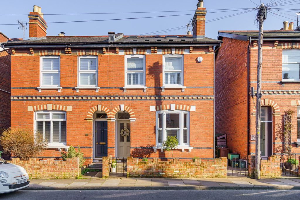 Property photo 1 of 21