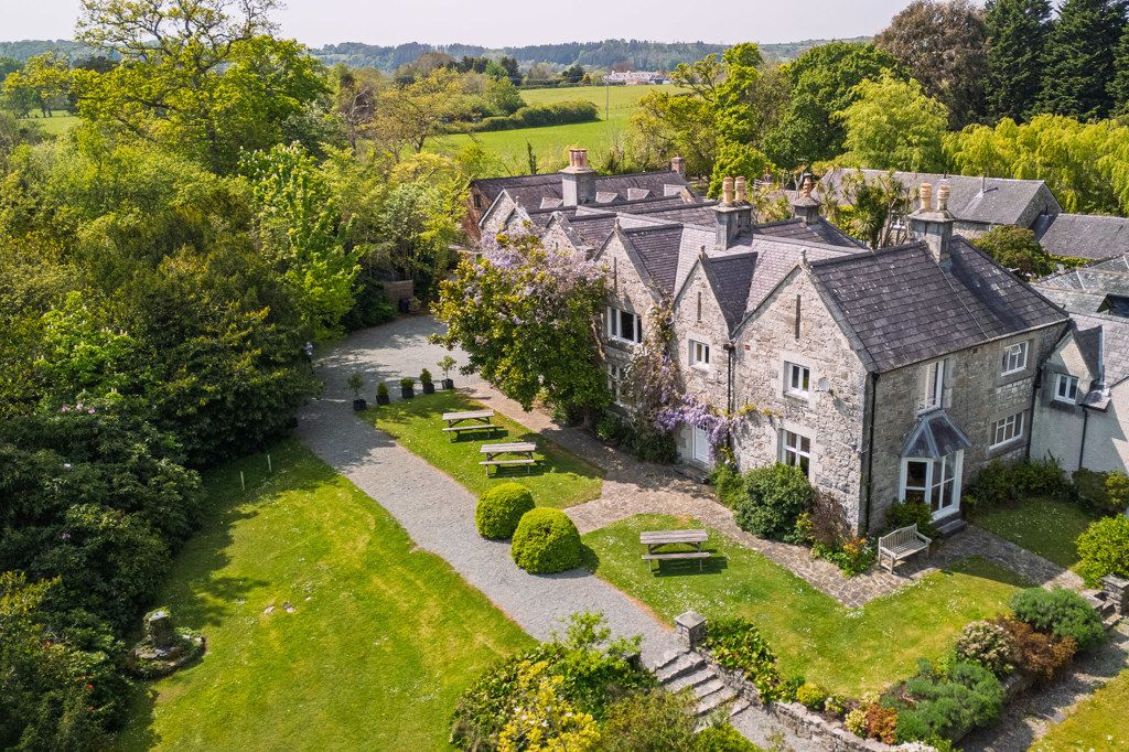 Property photo 1 of 35 Photo 8