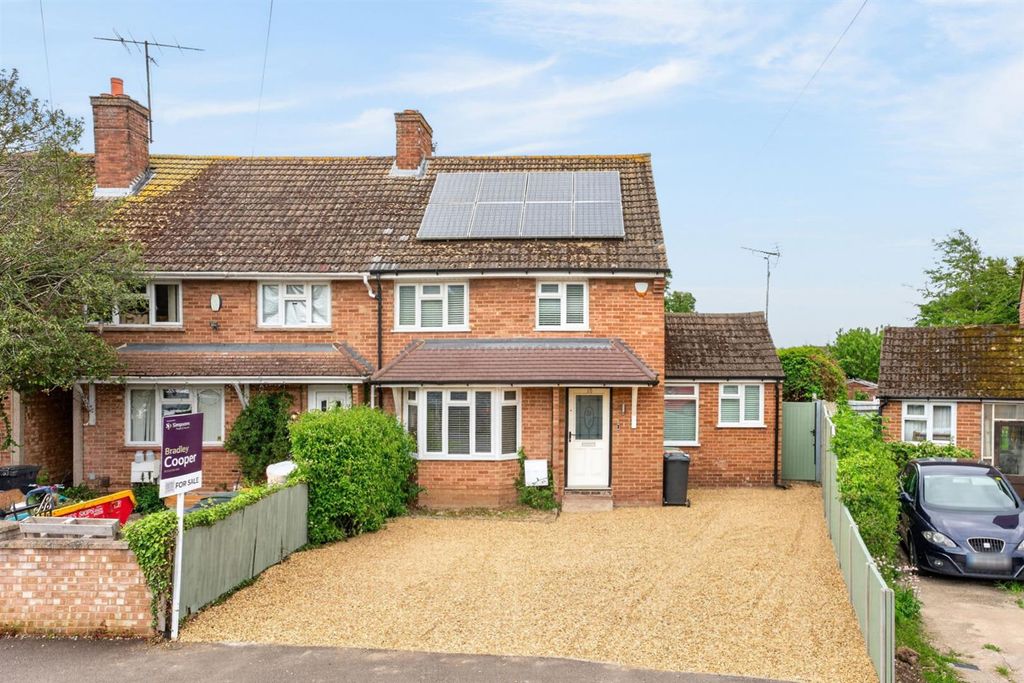 Property photo 1 of 25 10Tithebarnroadweb_01.Jpg