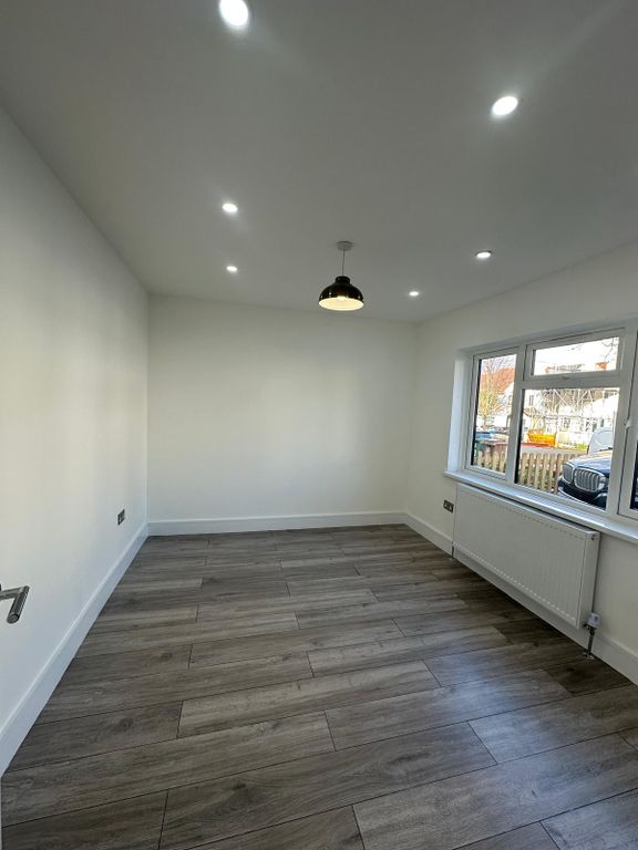 Property photo 3 of 47