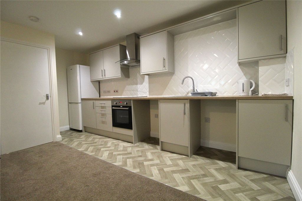 Property photo 3 of 12 Picture No. 05