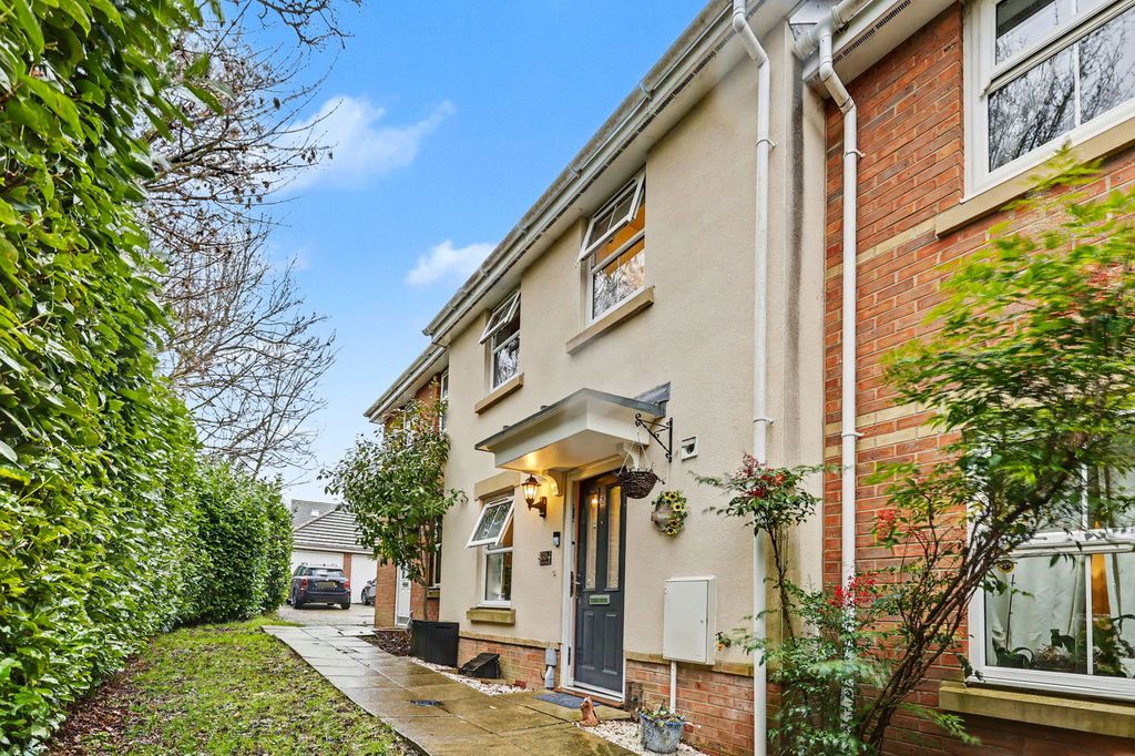 Property photo 1 of 35