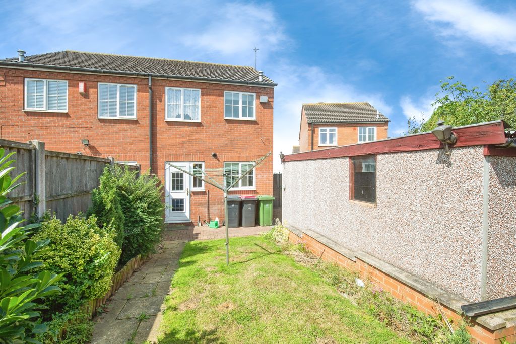 Property photo 2 of 13 7A093Bff-Mw-7762