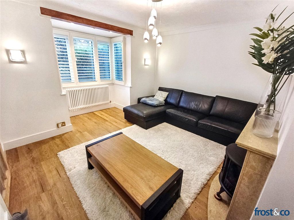 Property photo 2 of 20 Living Room