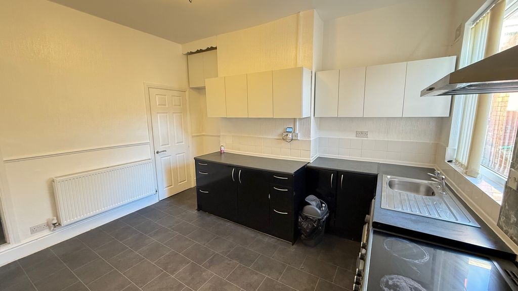 Property photo 3 of 10 Image