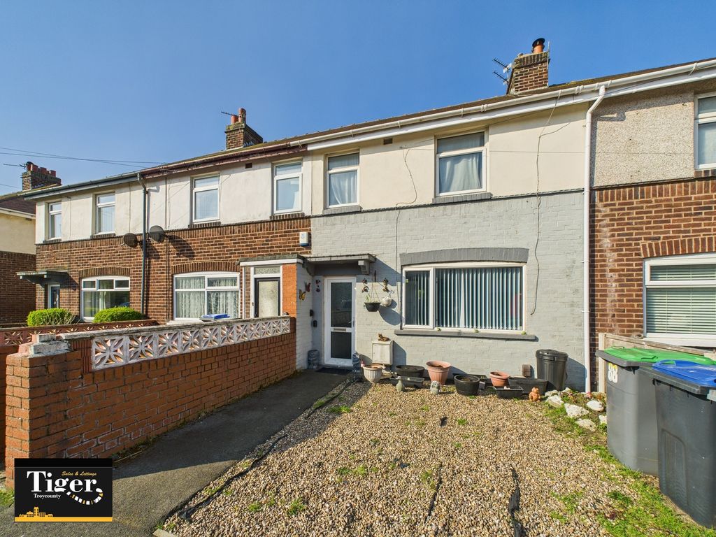 Property photo 2 of 14 Cam02176G0-Pr0536-Still001