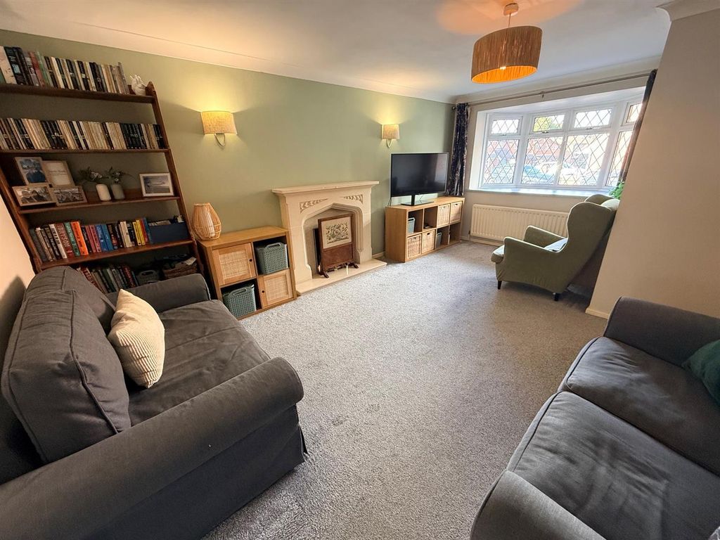 Property photo 3 of 19