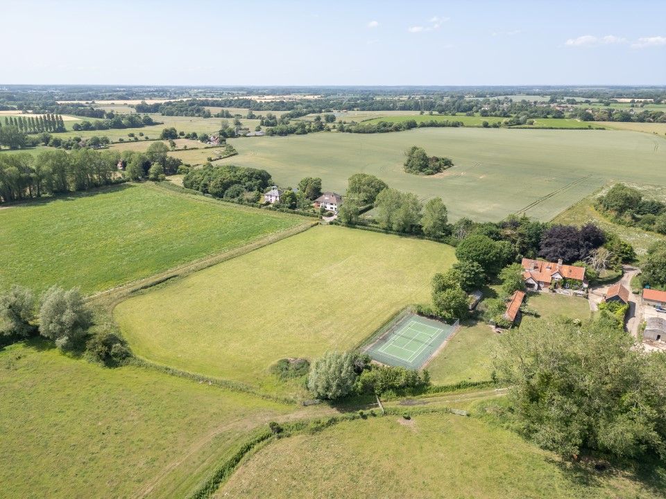 Property photo 3 of 36