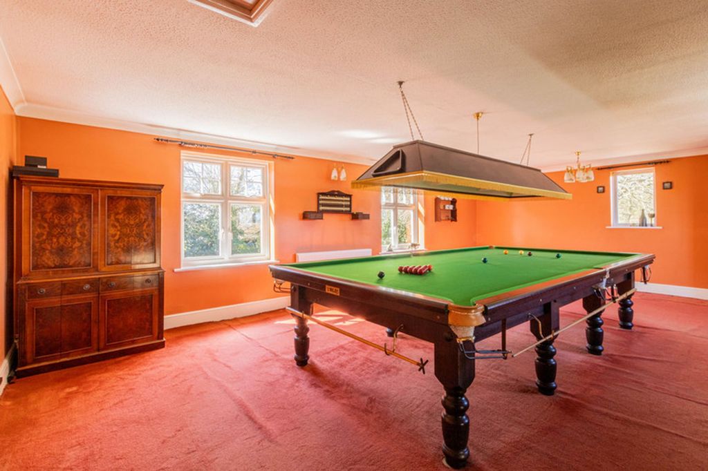 Property photo 3 of 39