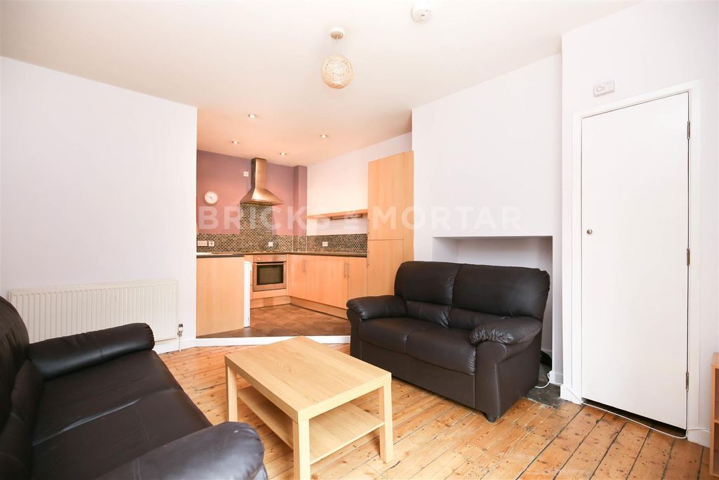 Property photo 1 of 10 4.Jpg