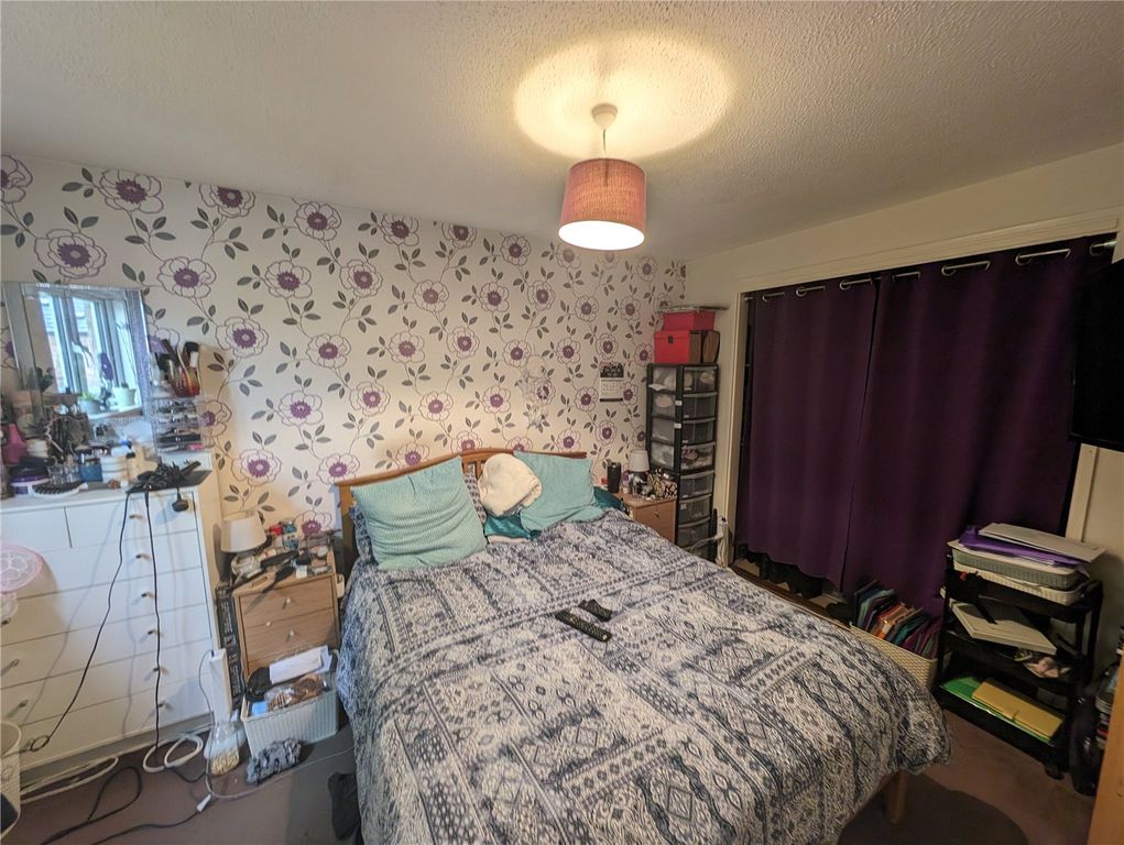 Property photo 3 of 5 Picture No. 04