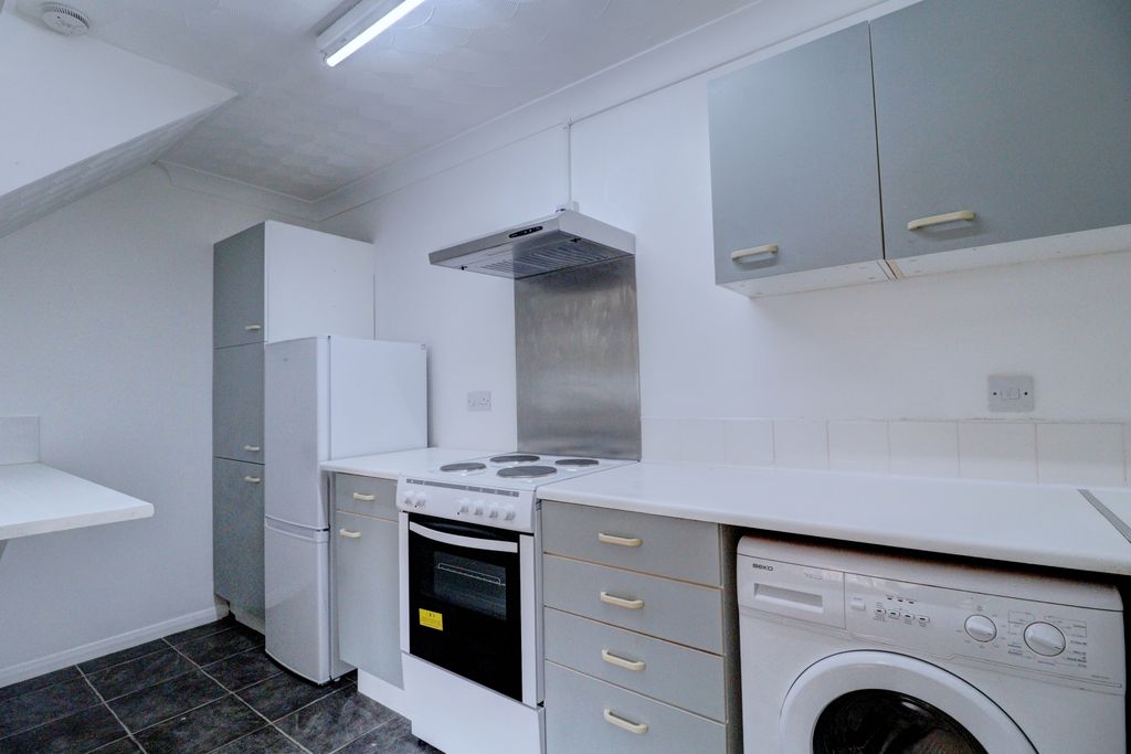 Property photo 3 of 9 Picture No. 05