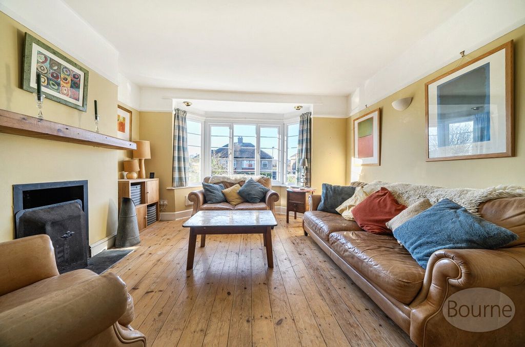 Property photo 2 of 22 Picture No. 20