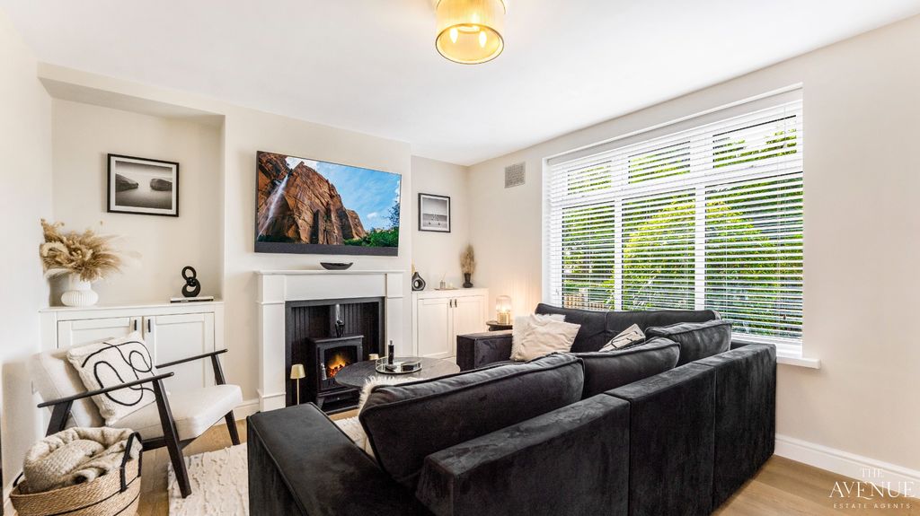 Property photo 2 of 31 5480082