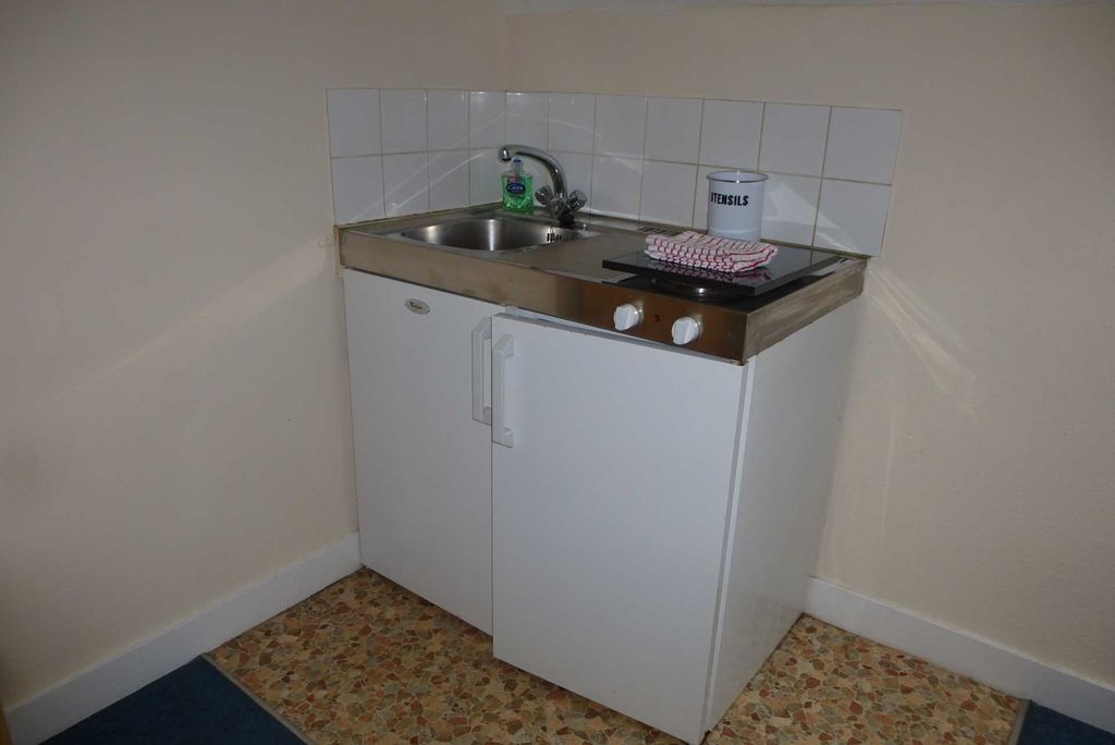 Property photo 3 of 5