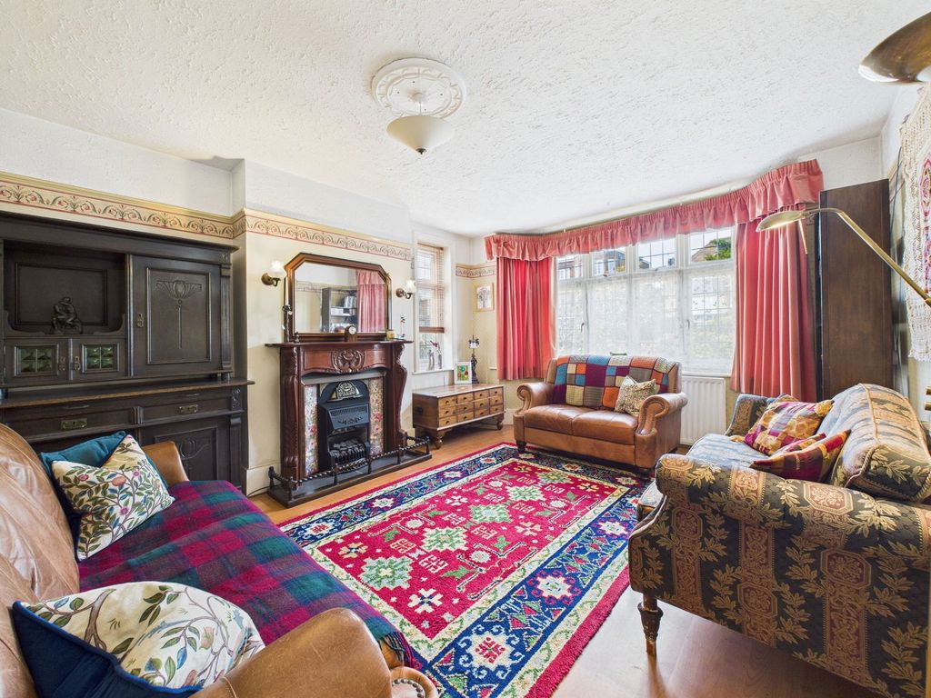 Property photo 3 of 22