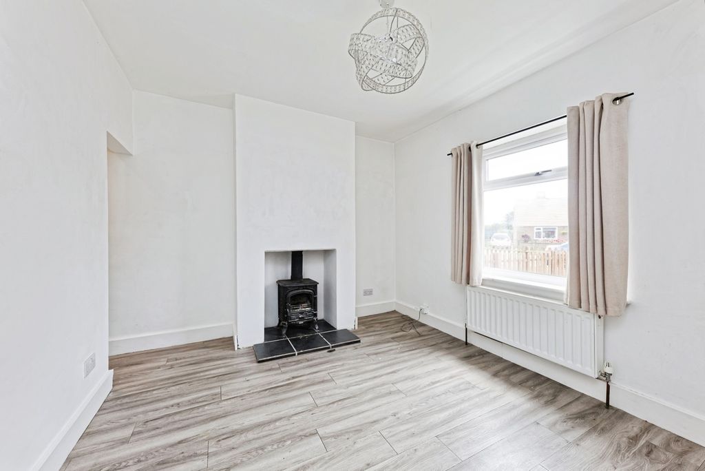 Property photo 2 of 17 Pbox-Img.Jpg
